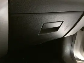 260.fd8e10 Ford Truck Expediton 2010 Glove Box 38718
