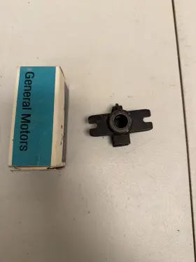 20503336 General Motors 1982-1993 Olds Buick Etc. Nos Instrument Panel Door Lock Case And Bolt #20503336
