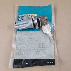 General Motors 22357 Nos Gm Glove Box Lock 1968-73 Chevy Pontiac Gmc Camaro Chevelle Truck