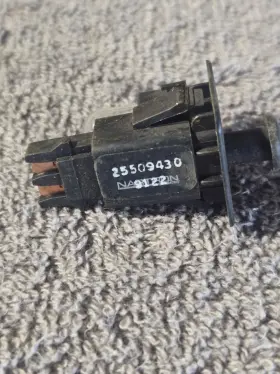 25509430 General Motors Nos Oem Gm Chevy Gmc Dash Glove Box Light Plunger Switch Glovebox Bulb