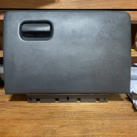 15706754 Gm 1998-2005 Chevrolet S10 Blazer Glove Box Dark Gray