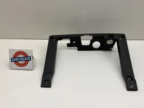15706760 Gm Gmc Chevy Chverolet 98-04 S10 Sonoma 98-05 Jimmy Glove Box Frame