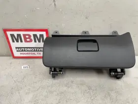 84539637 Gmc 2019-2025 Sierra 1500 Dash Glove Box Storage Compartment Oem 84539637 Gmc 2019-2025 Sierra 1500 Dash Glove Box Storage Compartment Oem