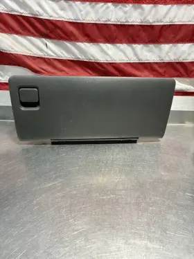 15101596 Gmc Oem 99-06 Chevrolet Silverado Glove Box Dash Storage Compartment Door Assembly Gray