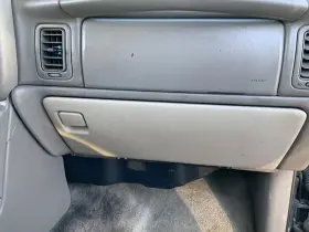 260.gm9203 Gmc Truck Yukon 2003 Glove Box 1354389