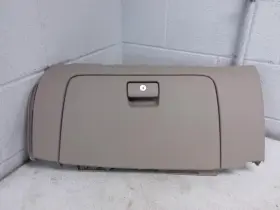 260.gm9i17 Gmc Truck Denali Xl 2017 Glove Box 896360