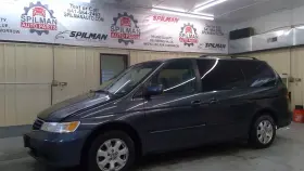 260.ho1304 Honda Odyssey 2004 Glove Box 1688716