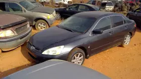 260.ho1m04 Honda Accord 2004 Glove Box 265941