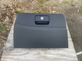 Hyundai 84511-2s000 2010-2015 Tucson Glove Box Oem