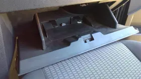 260.am8609 Jeep Grandcher 2009 Glove Box 365138