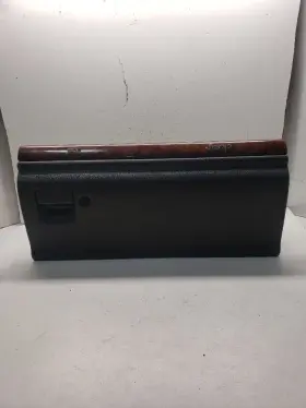 5dw84saz Jeep Grandcher 1996 Glove Box 1439728