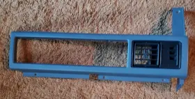 8955000930 Jeep 84-96 Cherokee Xj Passenger Glove Box Bezel Trim Grey