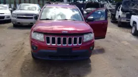 260.ch9512 Jeep/plymouth Truck Compass 2012 Glove Box 1339443