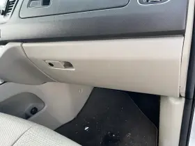 260.ki1218 Kia Sedona 2018 Glove Box 1109488