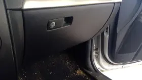 260.ki1809 Kia Borrego 2009 Glove Box 328196