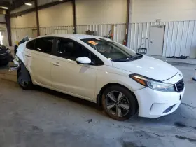 260.ki1f18 Kia Forte 2018 Glove Box 8043103