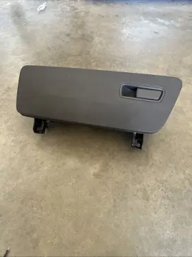 84774-a9010 Kia 2015 2016 2017 2018 Sedona Front Upper Glove Box Dash Storage Cubby Charcoal