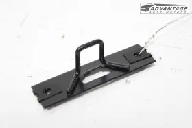 Lr007275 Land Rover 2012-19 Range Evoque Right Passenger Side Glove Box Door Striker Oem