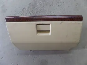 Vp6h5x-f61a10 Land Rover Lr023595 08-12 Lr2 Oem Tan Glove Box L2