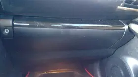 260.le1e18 Lexus Is300 2018 Glove Box 1277127