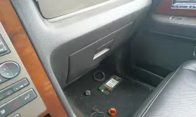 260.fd2212 Lincoln Navigator 2012 Glove Box 785719