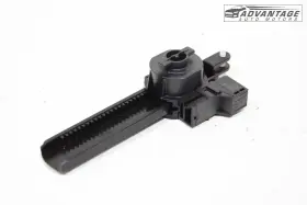 Ej7z-5806200-a Lincoln 2015-2019 Mkc Dash Dashboard Instrument Panel Right Glove Box Damper Oem