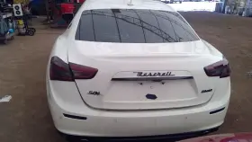 260.ma1v17 Maserati Ghibli 2017 Glove Box 6601536
