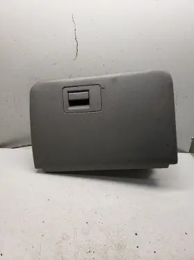 Zzp06416107 Mazda B3000 1996 Glove Box 1473758
