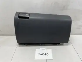 260.mb1408 Mercedes-benz 2008 Gl450 Front Right Passenger Side Dash Glove Box Oem Compartment