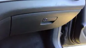 260.mb1d18 Mercedes-benz Cla250 2018 Glove Box 1390098