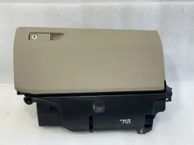 260.mb1r13 Mercedes-benz 2010 2011 2012 2013 E350 E550 C207 Coupe Glove Box Almond Beige 205a