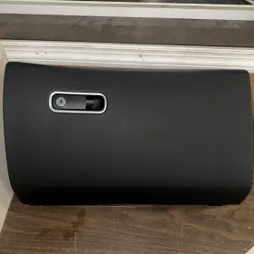 A16768039009j38 Mercedes-benz 2020 - 2024 Gle350 V167 Dahs Glove Box Oem 16768039009j38 Black Flaw