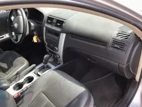 260.fd3k10 Mercury Milan 2010 Glove Box 512153