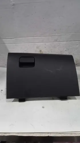 260.ms1l17 Mitsubishi Lancermit 2017 Glove Box 528330