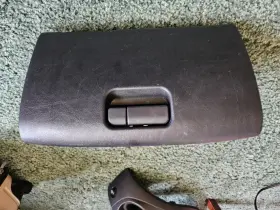Mr791353x Mitsubishi 2000-2005 Eclipse Glove Box Asembly