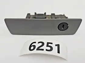 1jf18dx9aa Mopar 11-20 Town Country Grand Caravan Dash Lower Glovebox Latch Oem