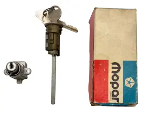 2862526 Mopar New Old Stock Trunk And Glove Box Lock Package For 1968 Plymouth Fury #2862526