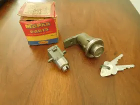 1698585 Mopar Chrysler Desoto 1957 1958 1959 Imperial Deck Glove Box Lock Pkg Nos Mopa