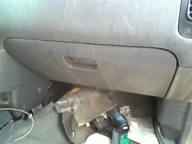 260.da1298 Nissan Pathfindr 1998 Glove Box 261501 260.da1298 Nissan Pathfindr 1998 Glove Box 261501