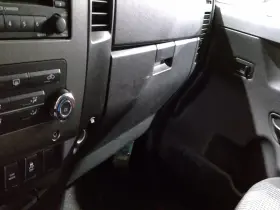 260.da1712 Nissan Titan 2012 Glove Box 981066