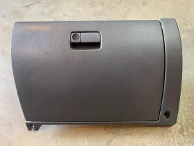 68108-7z800 Nissan 02 03 04 2003 Xterra Glove Box Gray Fast Shipping