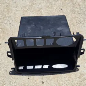 Nissan 682479ch0c 2006 Pathfinder Upper Center Dash Storage Pocket Glove Box Oem