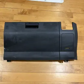 68500-zr00b Nissan 08-15 Titan Dash Lower Complete Glove Box Compartment Black F 68500-zr00b Nissan 08-15 Titan Dash Lower Complete Glove Box Compartment Black F
