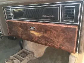 260.gm3w79 Oldsmobile 1979 1985 Toronado Glovebox Door