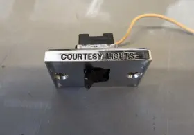 583889 Oldsmobile 1962 Dynamic 88 Super 98 Starfire Courtesy Lamp Switch#