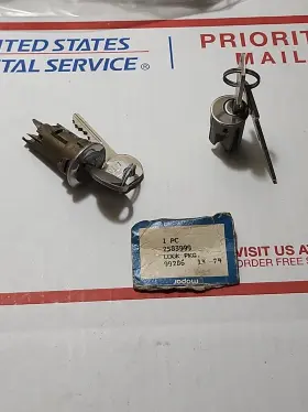2583999 Plymouth Nos 1966-1969 Gtx Road Runner Deck Lid Glove Box Console Lock Set