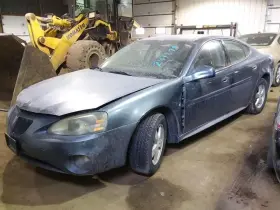 260.gm2r07 Pontiac Grand Pri 2007 Glove Box 2036545