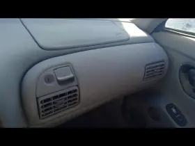260.gm2t95 Pontiac Bonnevill 1995 Glove Box 199590