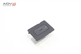 9p1035222b Porsche 2020 - 2025 718 Spyder Glove Box Usb Socket Charger Port Oem
