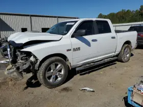 1428764 Ram Used Glove Box Fits 2015 Dodge 1500 Pickup Grade A